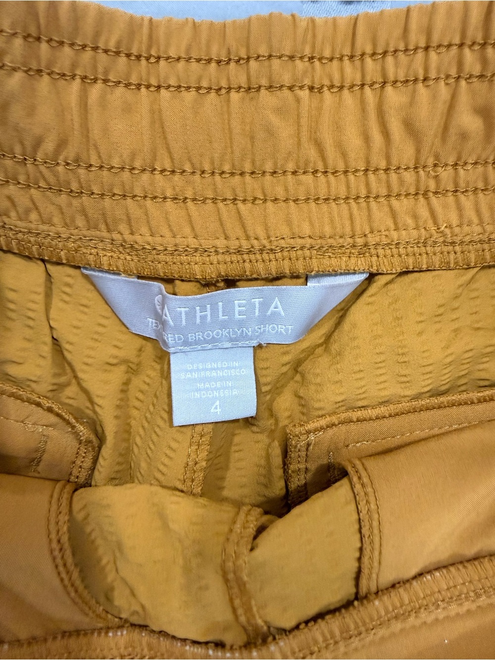 Athleta Textured Brooklyn Shorts NWOT- never worn - Picture 4 of 8
